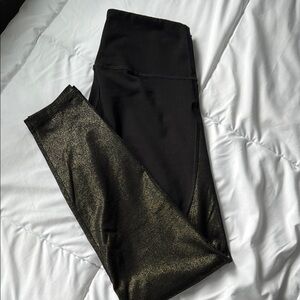 Old Navy black & shimmer leggings